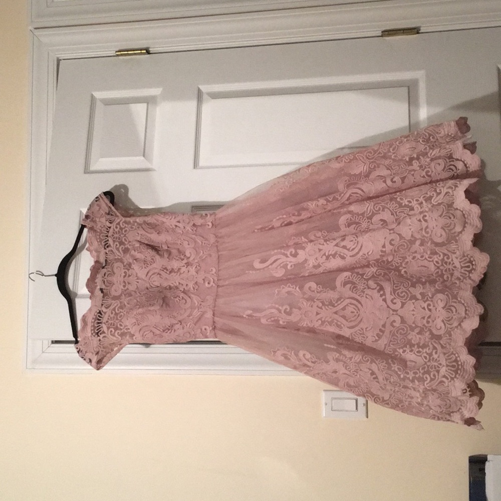 Dress - Picture 3 of 3